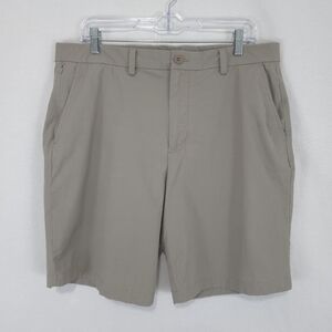 Vineyard Vines Men's Performance OTG On The Go 9" Short in Khaki